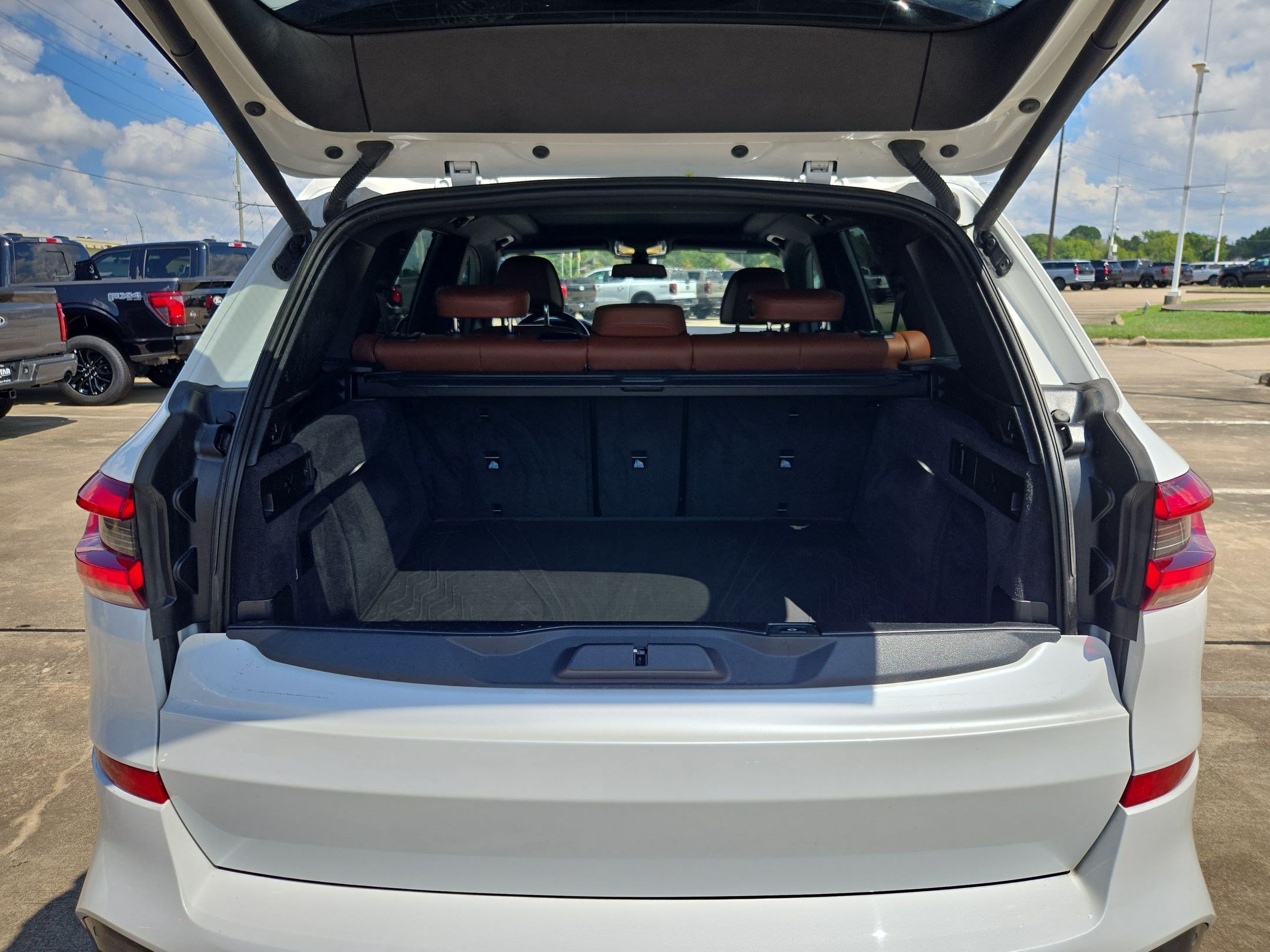 Used 2023 BMW X5 M50i w/ Executive Package AWD/4WD image 50