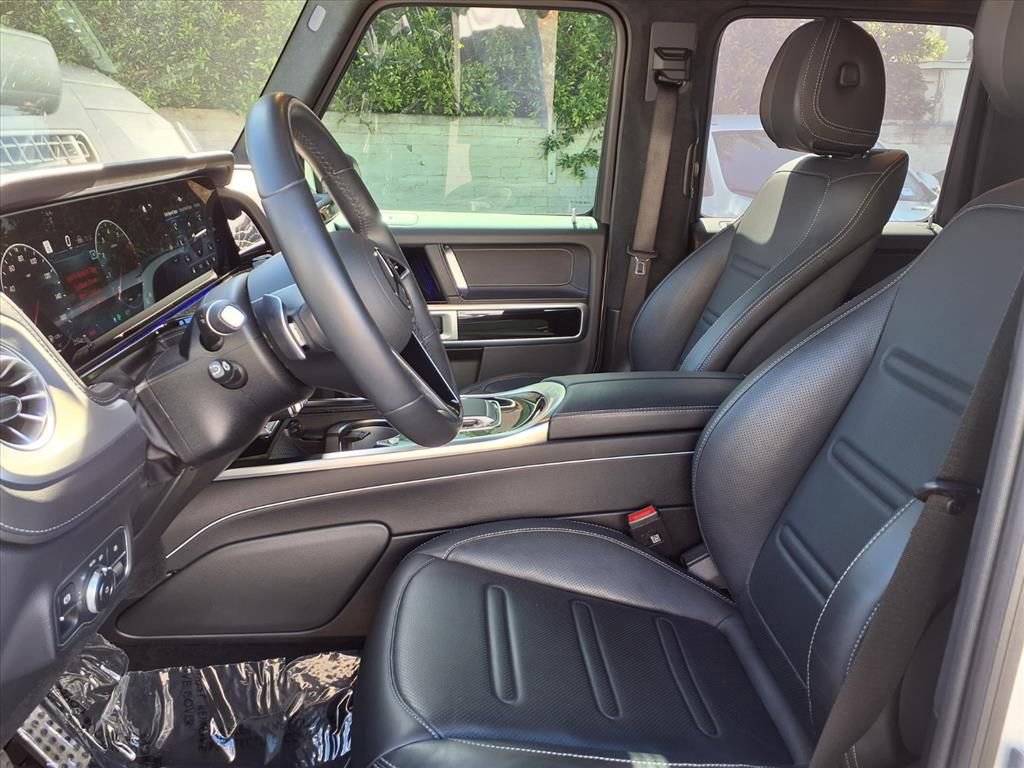 Used 2025 Mercedes-Benz G 550 image 17
