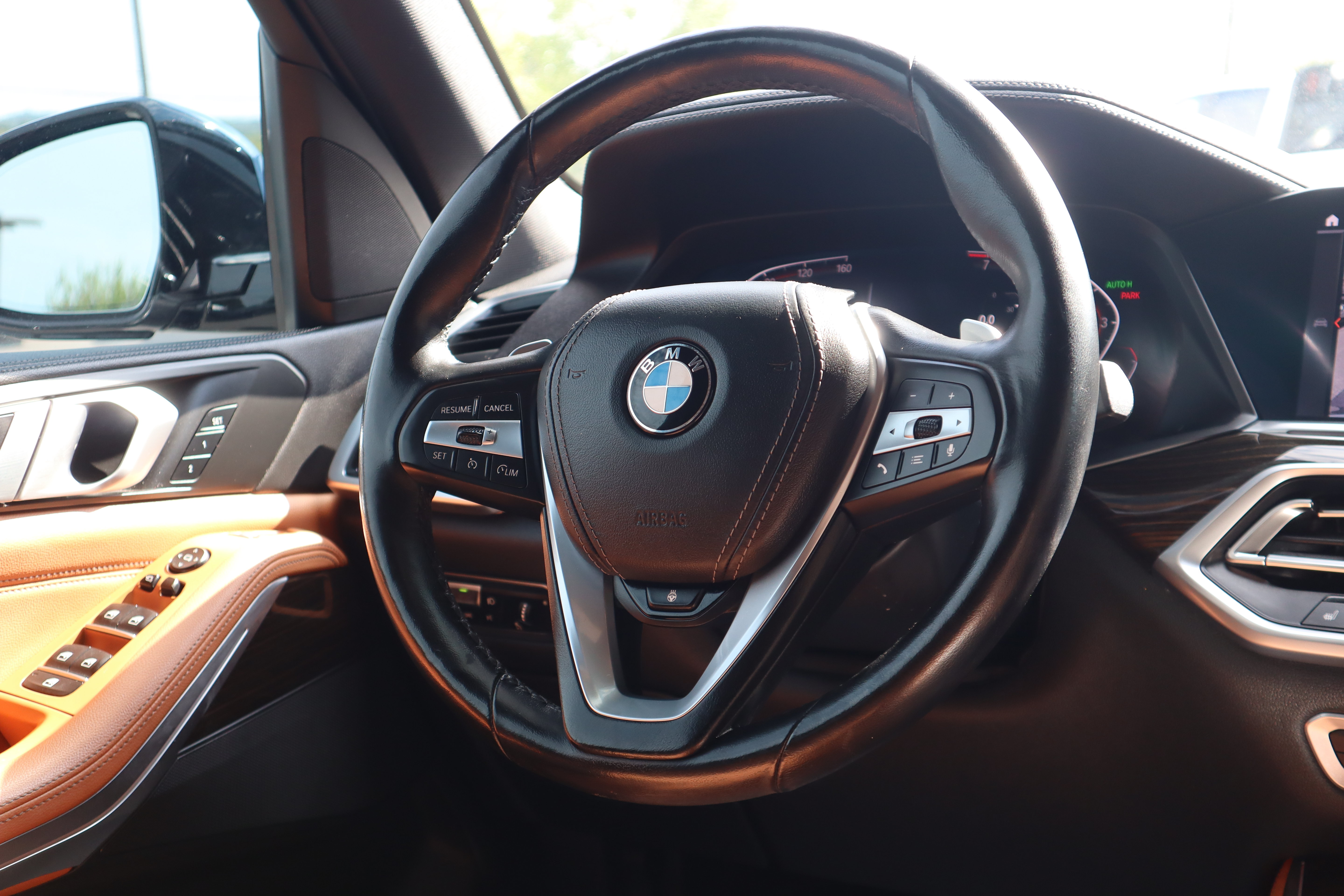 Used 2019 BMW X5 xDrive40i w/ Premium Package 2 AWD/4WD image 14