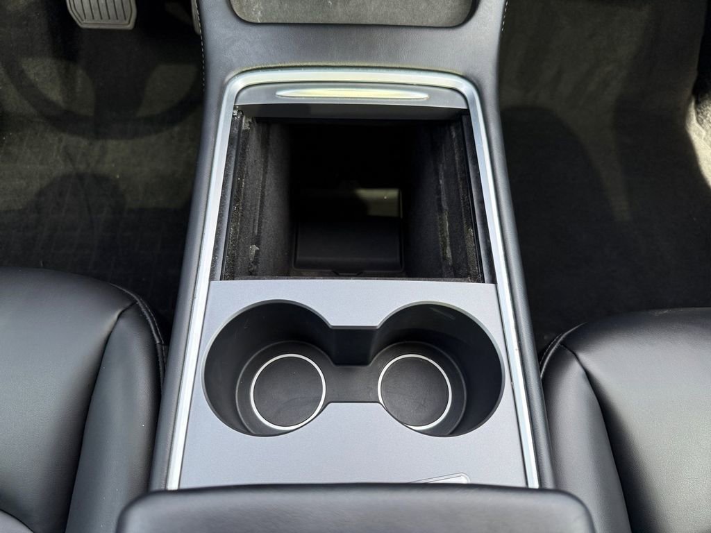 Used 2023 Tesla Model Y Long Range image 14