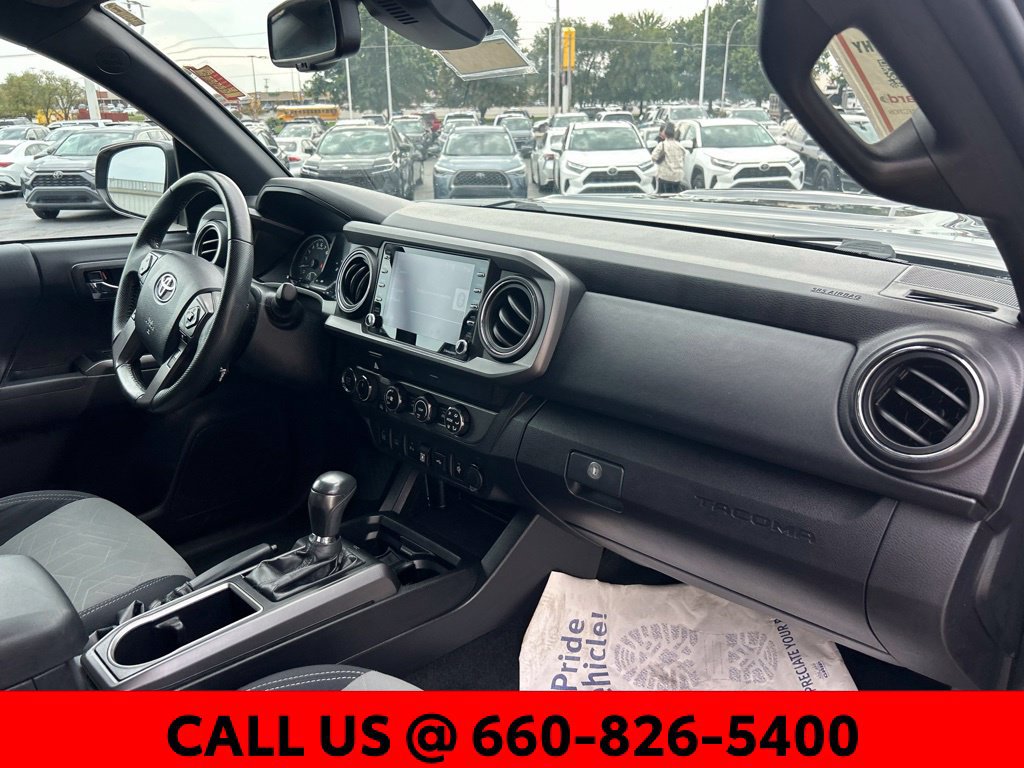 Used 2020 Toyota Tacoma TRD Sport w/ Technology Package AWD/4WD image 8