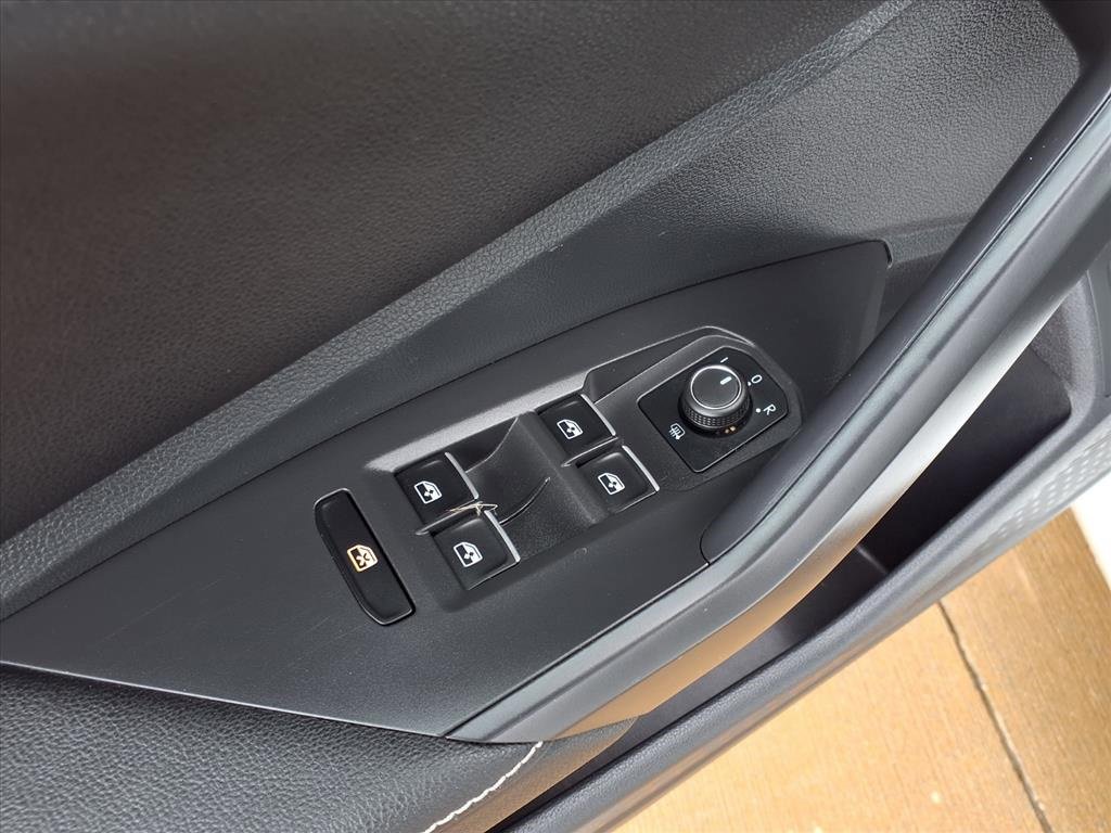 Used 2024 Volkswagen Jetta Sport image 20