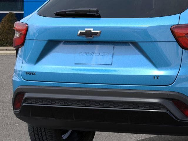 New 2026 Chevrolet Trax LT w/ Driver Confidence Package FWD image 14