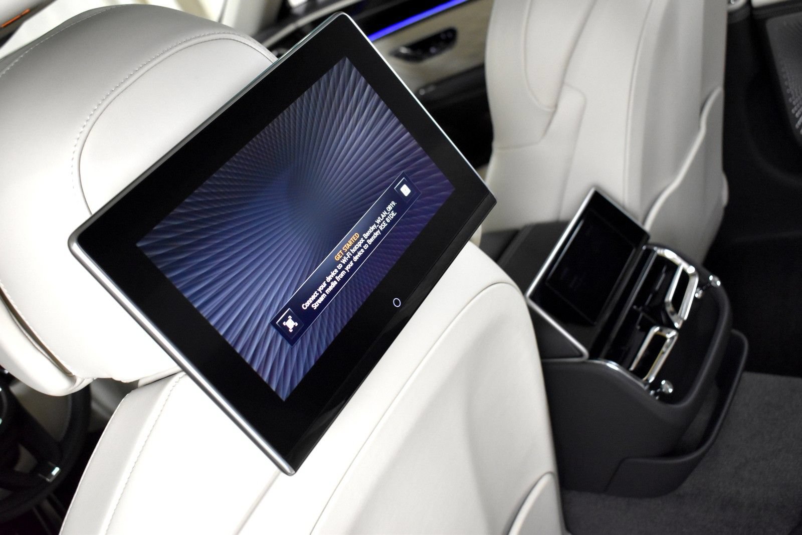 Certified 2023 Bentley Flying Spur Azure AWD/4WD image 37