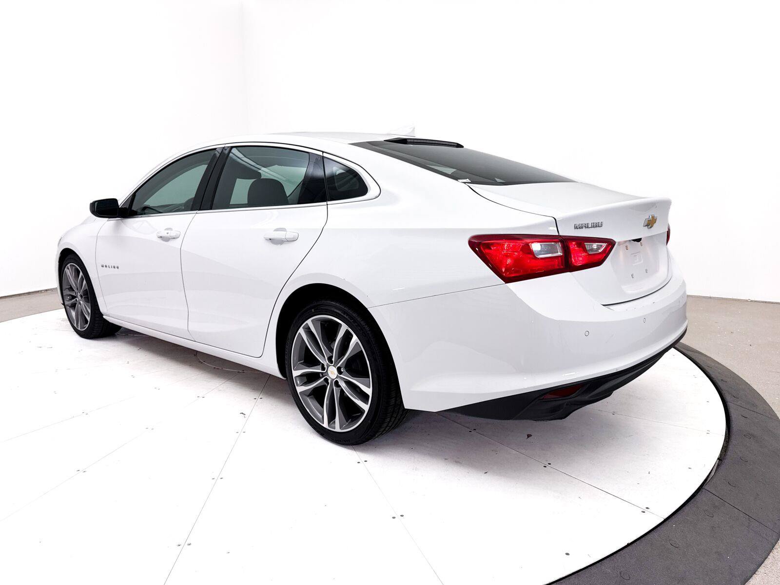 Used 2023 Chevrolet Malibu LT w/ Driver Confidence Package FWD image 14