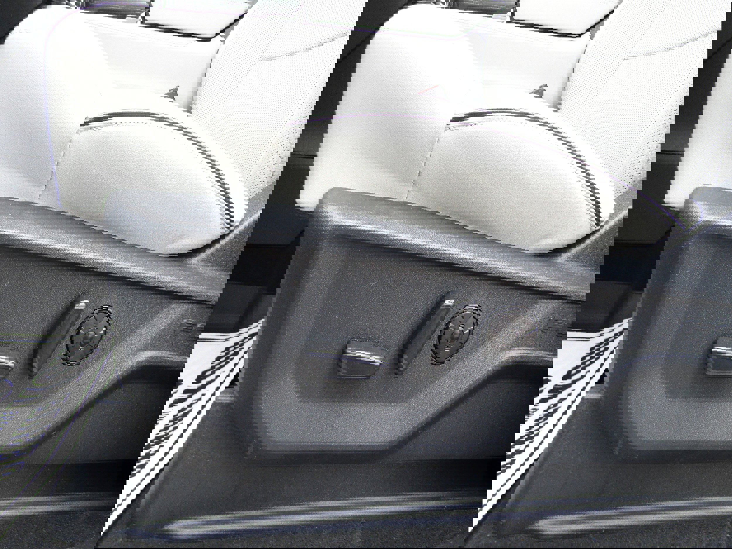 Used 2025 Ford Expedition Platinum w/ Platinum Ultimate Package image 22