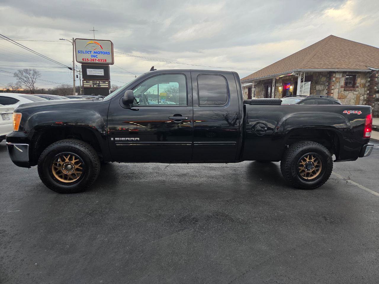 Used 2009 GMC Sierra 1500 SLE w/ Power Pack Plus AWD/4WD image 3