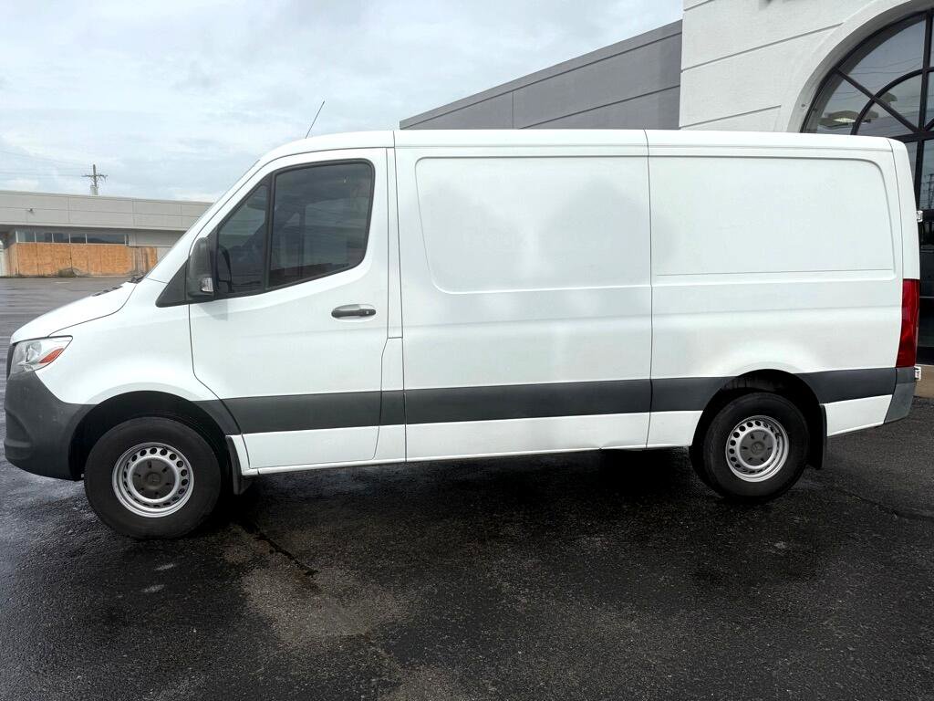 Used 2019 Mercedes-Benz Sprinter 144 w/ Driver Convenience Package image 3