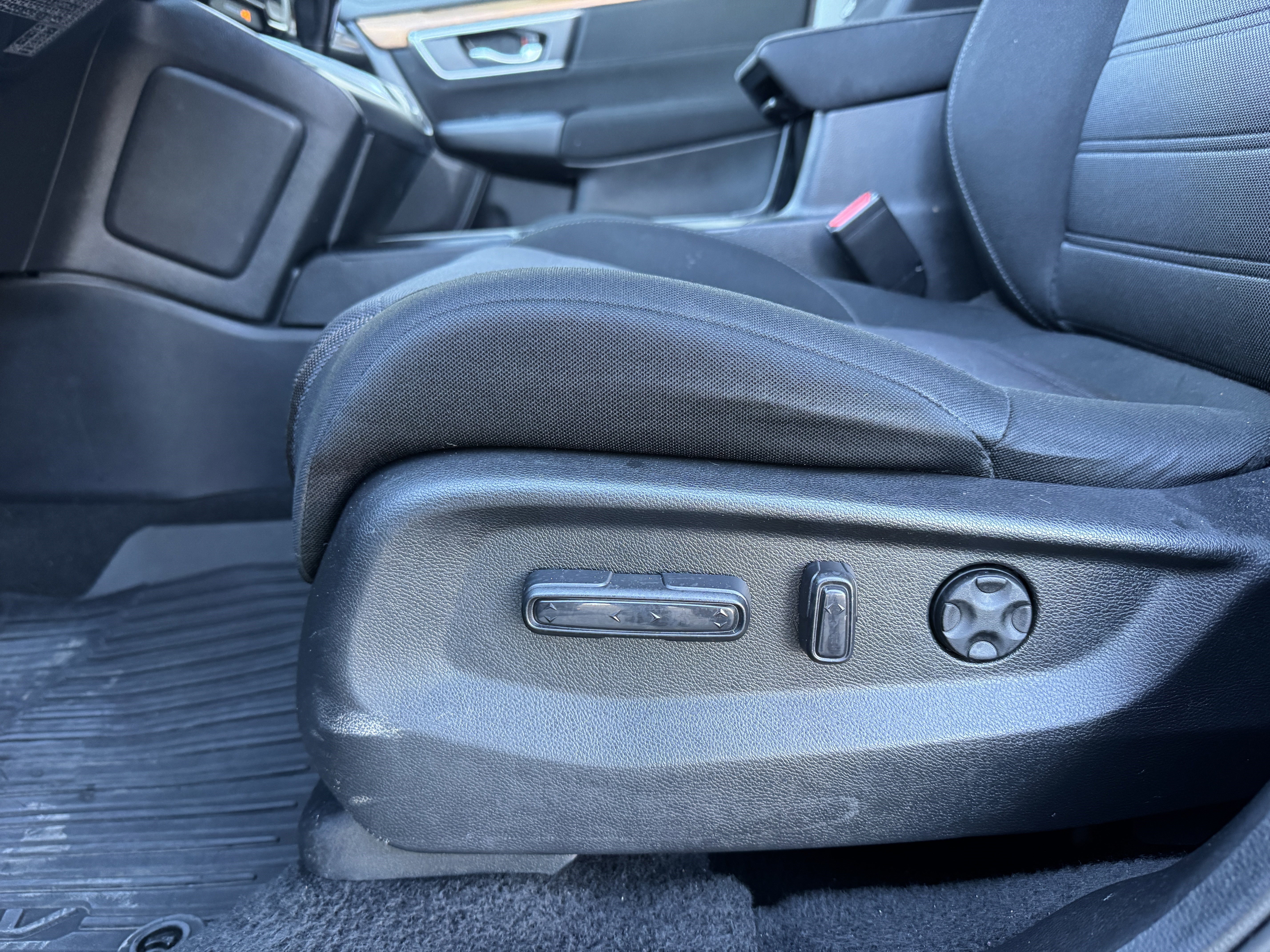 Used 2019 Honda CR-V EX image 11