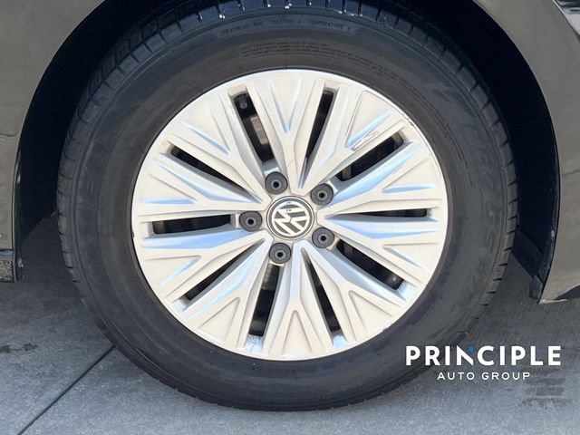Used 2019 Volkswagen Jetta S w/ Driver Assistance Package FWD image 4