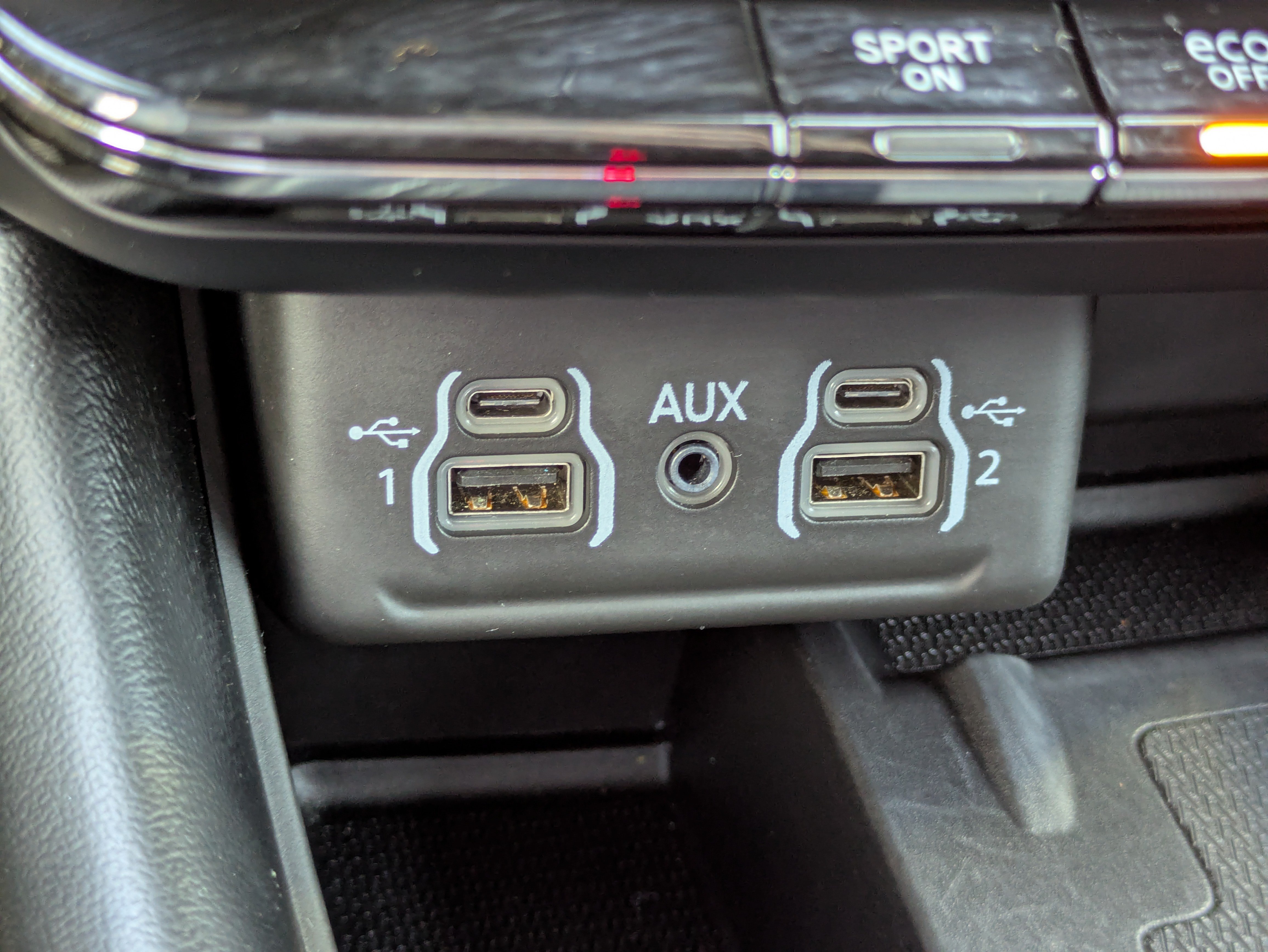 Used 2021 Dodge Durango R/T w/ Blacktop Package RWD image 26