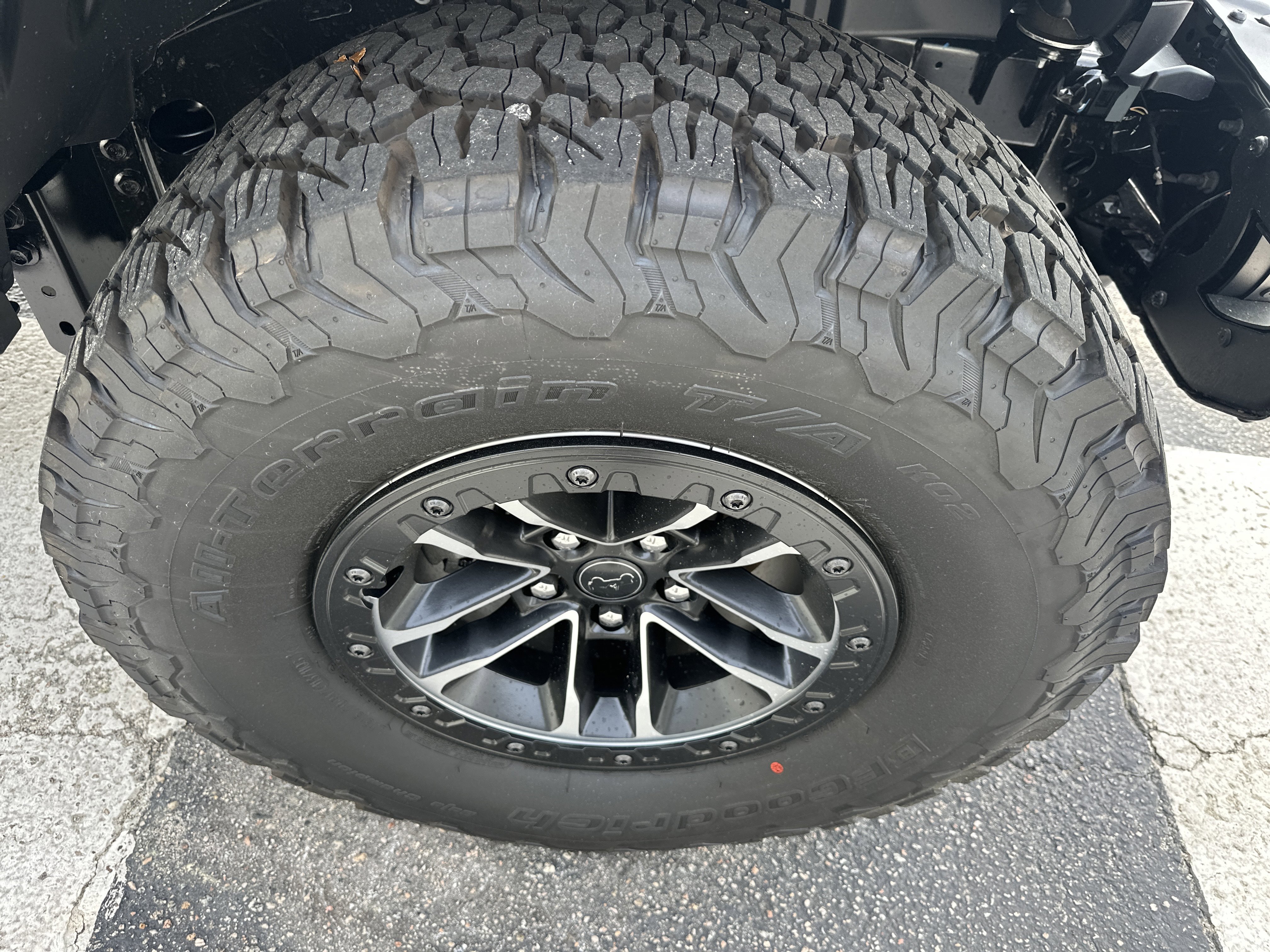 Used 2026 Jeep Wrangler Unlimited Rubicon 392 image 3