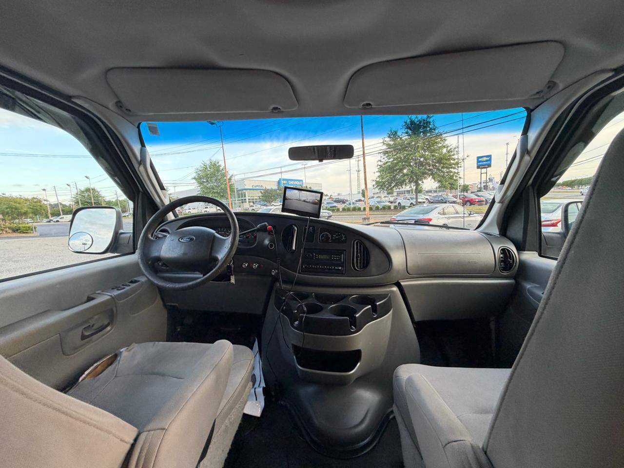 Used 2007 Ford E-250 and Econoline 250 RWD image 32