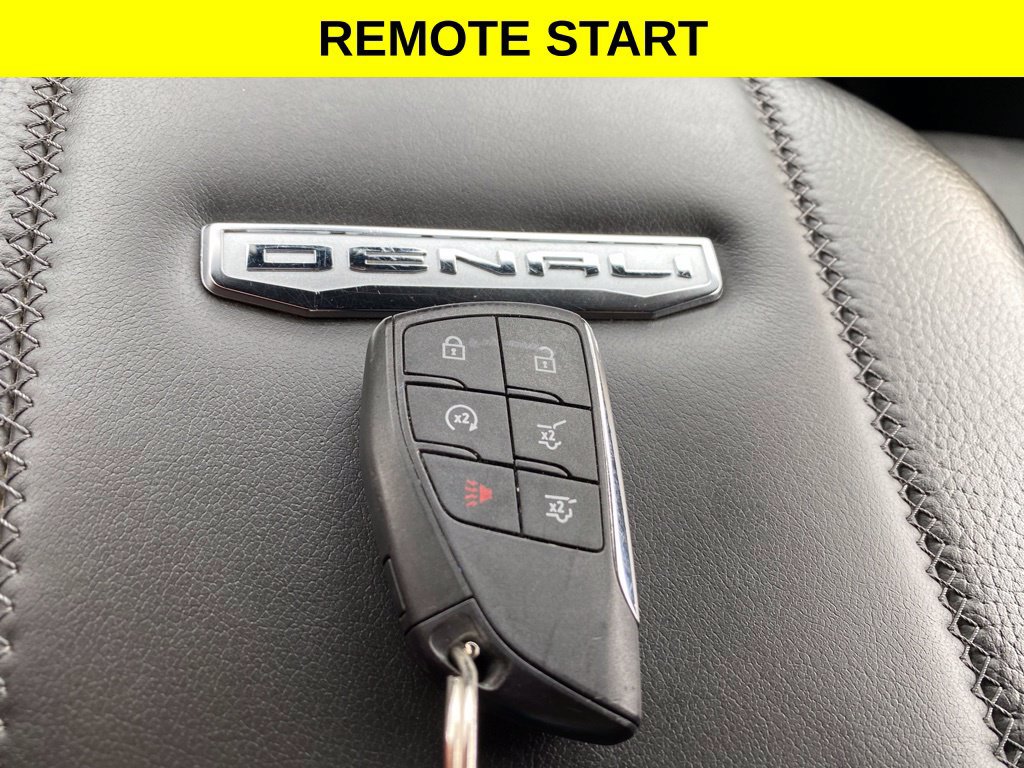 Used 2025 GMC Yukon Denali AWD/4WD image 28