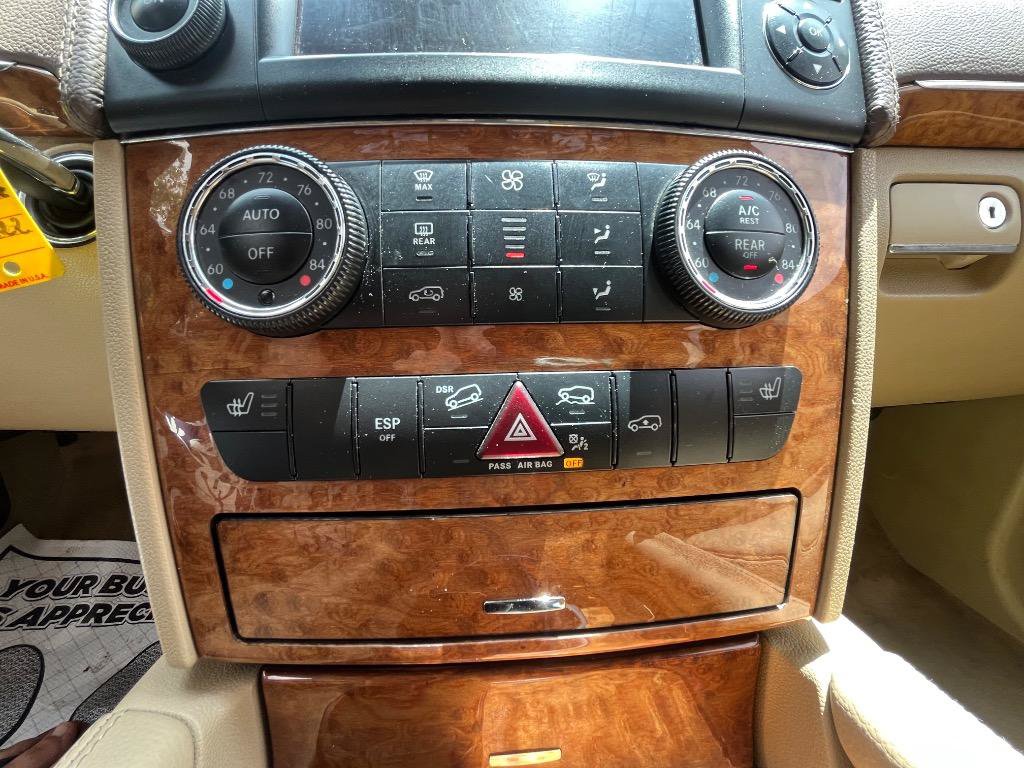 Used 2009 Mercedes-Benz GL 450 4MATIC image 35