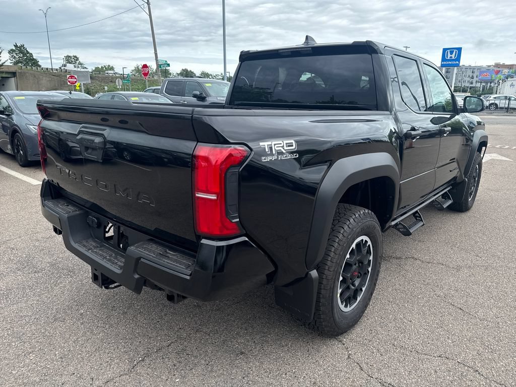 New 2026 Toyota Tacoma TRD Off-Road AWD/4WD image 8