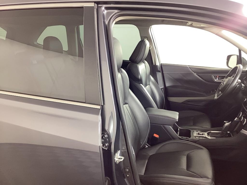Used 2022 Subaru Forester Limited image 8