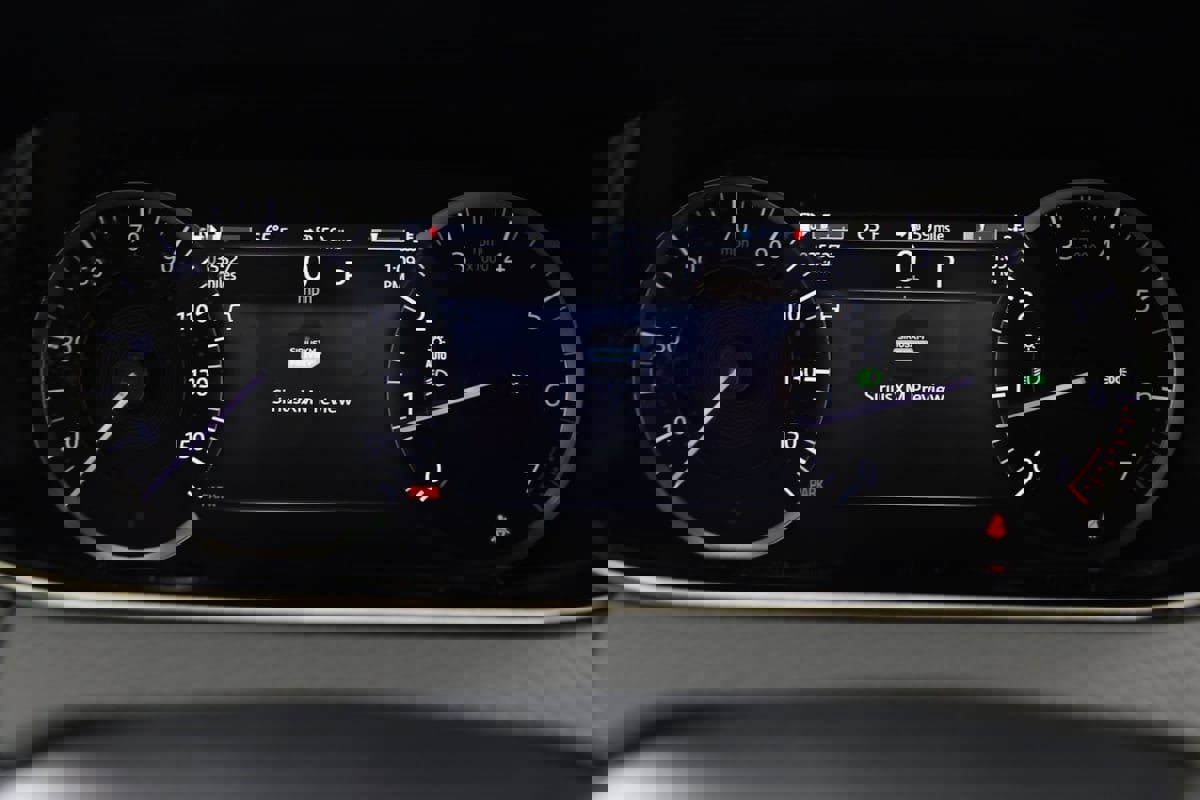 Used 2022 Land Rover Range Rover Evoque R-Dynamic S image 17