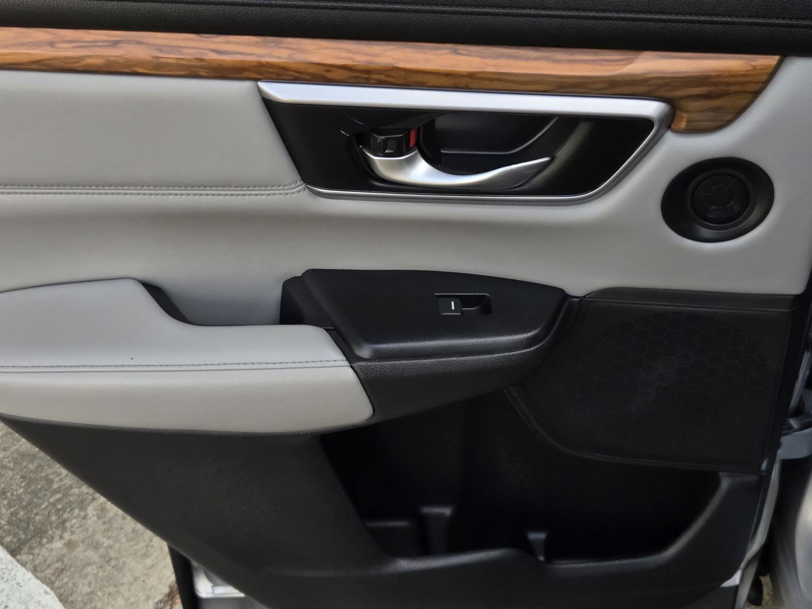 Used 2018 Honda CR-V EX-L image 17