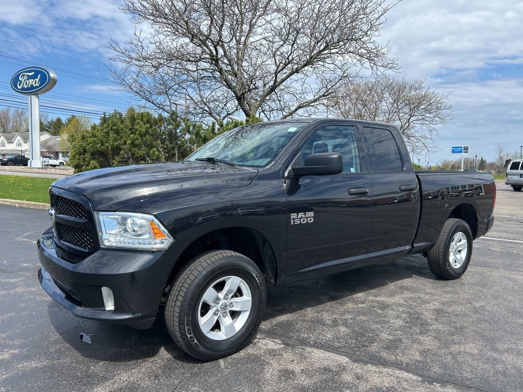 Used 2018 RAM 1500 Express AWD/4WD image 2