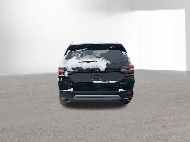 New 2025 Honda Pilot Touring image 8