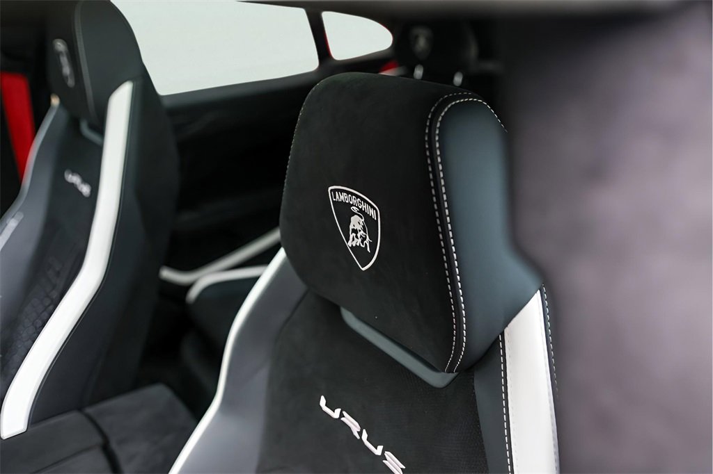 Used 2024 Lamborghini Urus Performante image 12