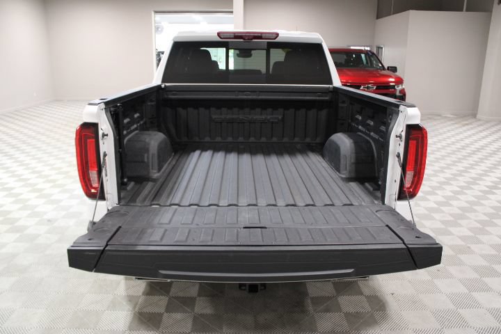 Used 2023 GMC Sierra 1500 Denali w/ Denali Reserve Package AWD/4WD image 14