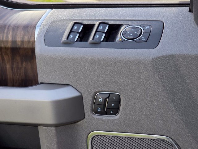 Used 2019 Ford F150 Lariat AWD/4WD image 30
