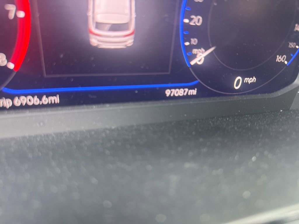 Used 2022 Volkswagen Taos SEL AWD/4WD image 12