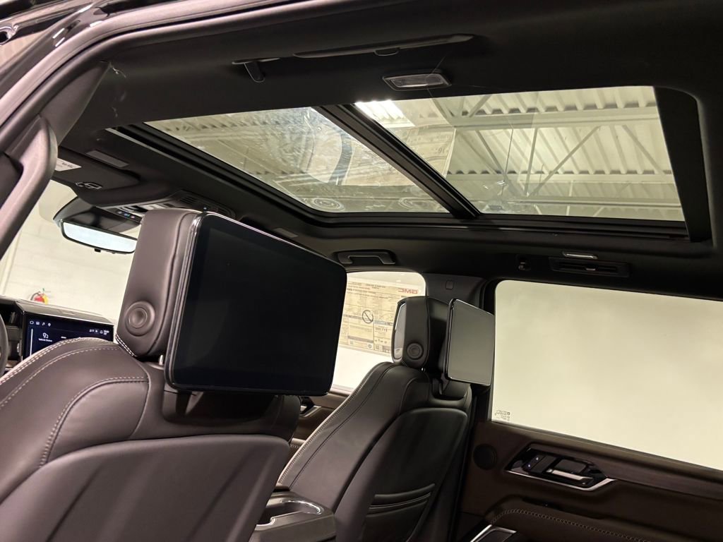 New 2026 GMC Yukon XL Denali Ultimate w/ LPO, Floor Liner Package image 32