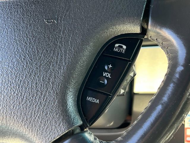 Used 2002 Ford Thunderbird image 22