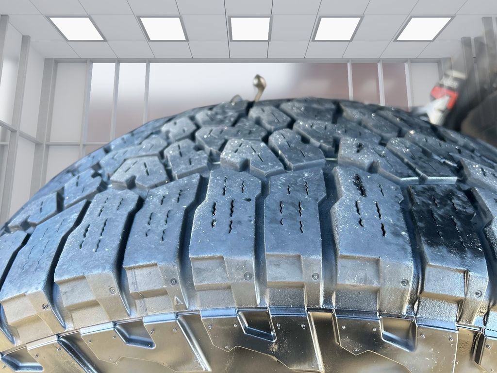 Used 2022 Jeep Gladiator Mojave image 10