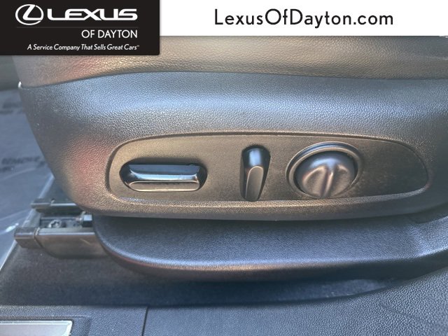 Used 2020 GMC Acadia Denali w/ Trailering Package image 18