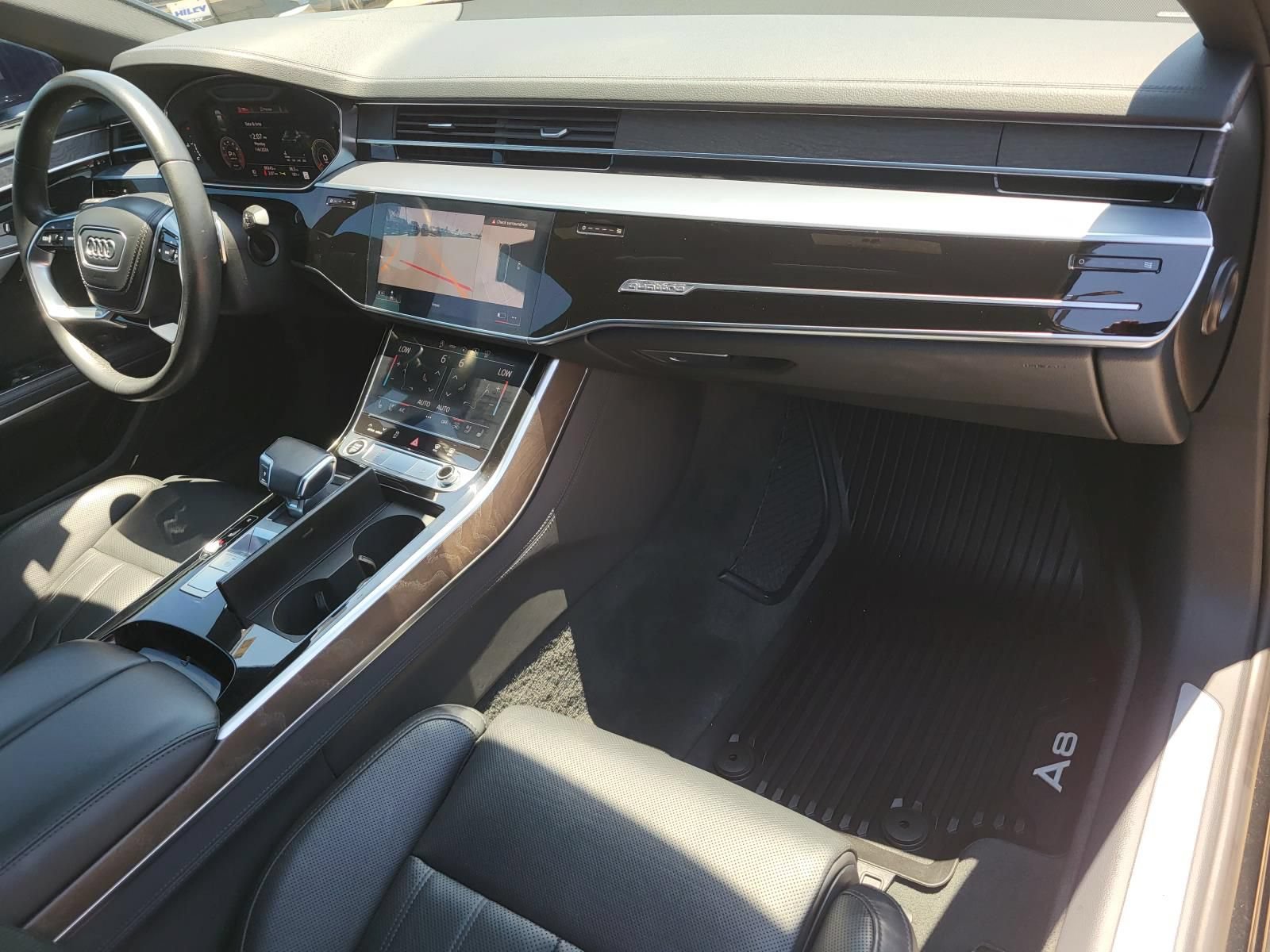 Used 2022 Audi A8 L 3.0T AWD/4WD image 8