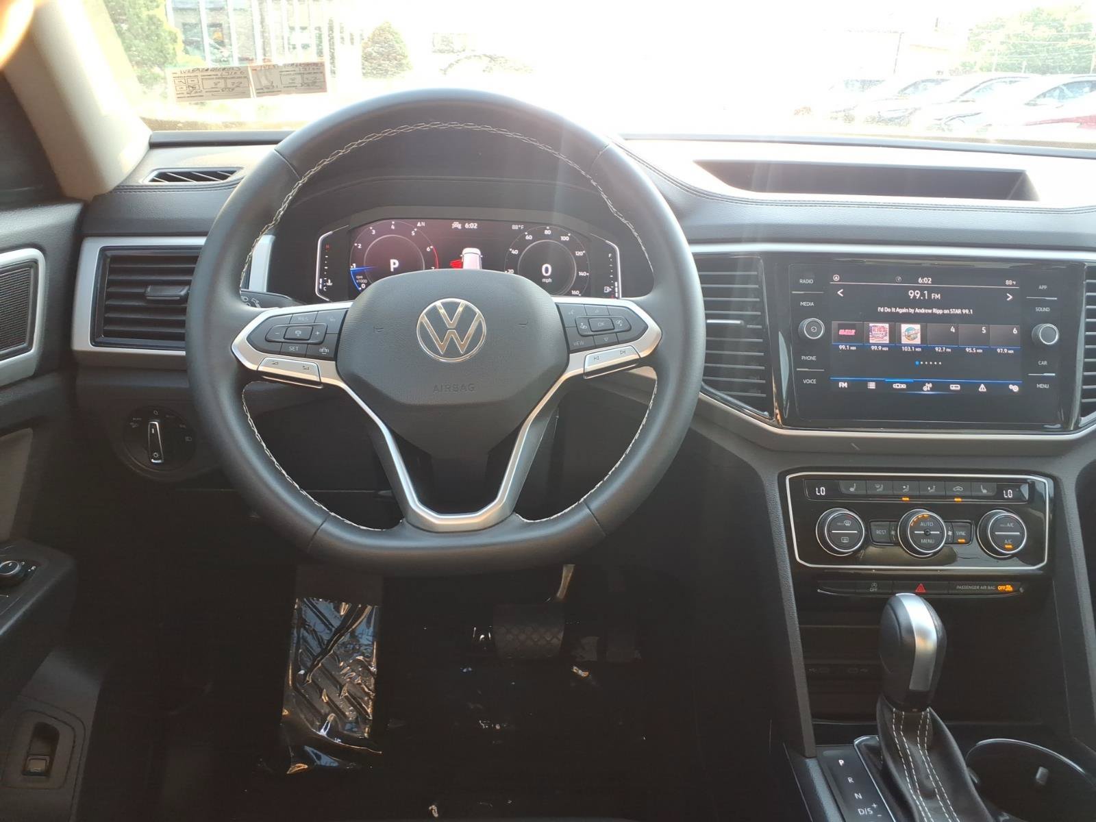 Used 2023 Volkswagen Atlas SE FWD image 12