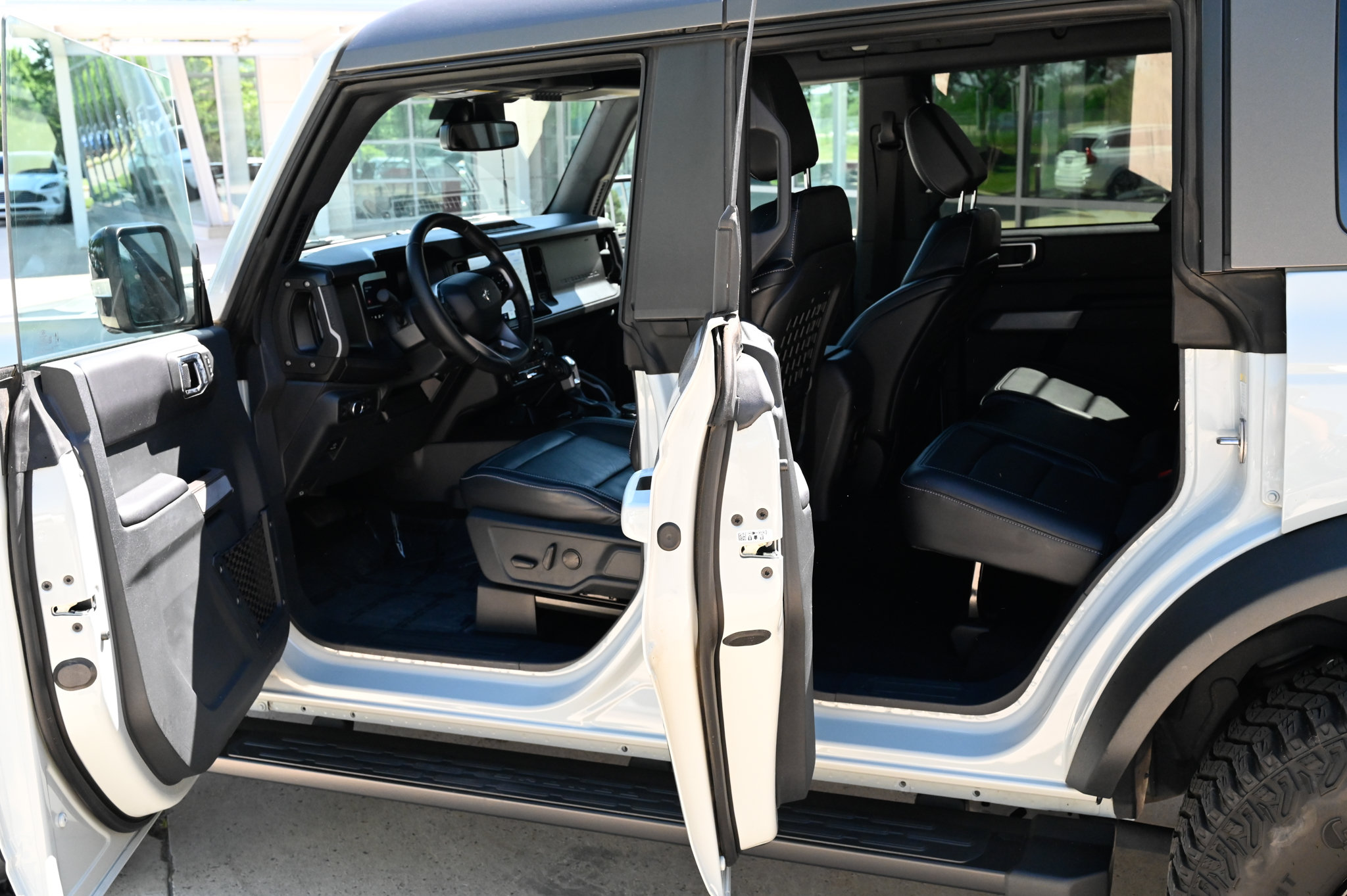 Used 2021 Ford Bronco First Edition AWD/4WD image 28