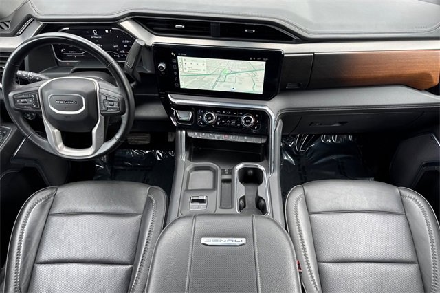 Used 2025 GMC Sierra 3500 Denali image 15
