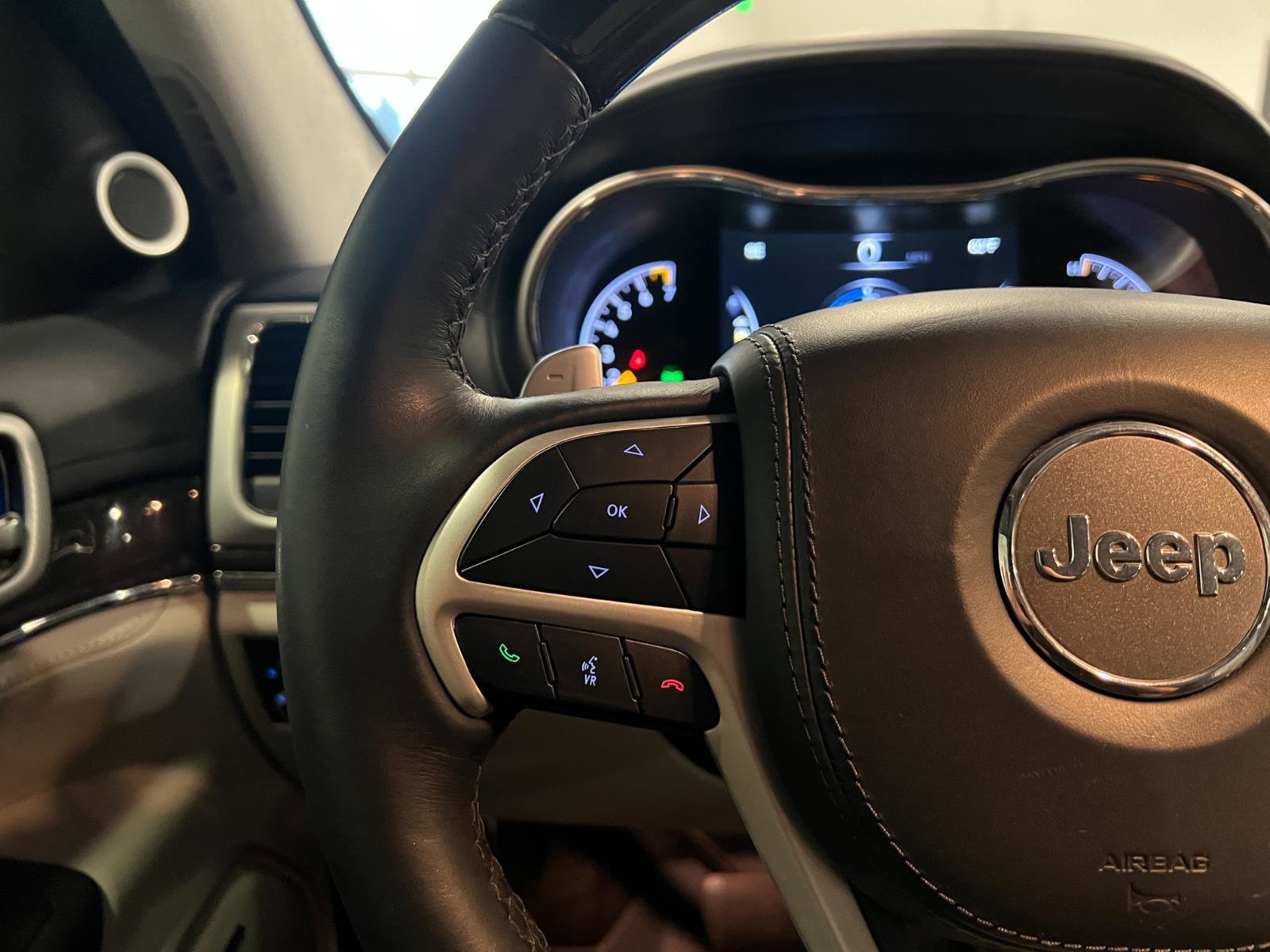 Used 2020 Jeep Grand Cherokee Summit image 13