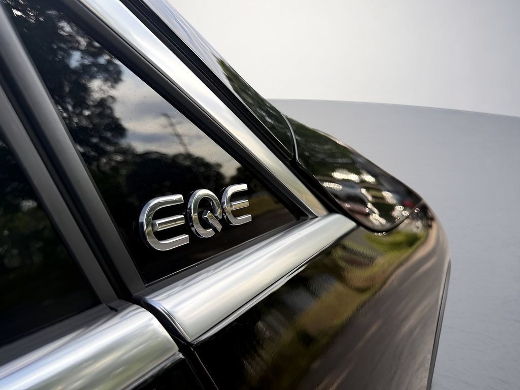 Used 2023 Mercedes-Benz EQE 350+ SUV w/ Exclusive Trim Package image 38