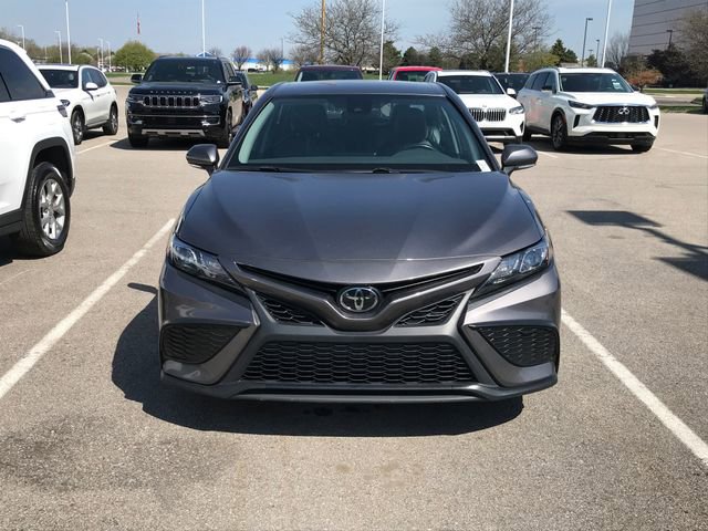 Used 2023 Toyota Camry SE FWD image 10