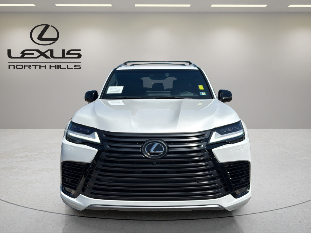 Used 2023 Lexus LX 600 4WD w/ Appearance Package image 2