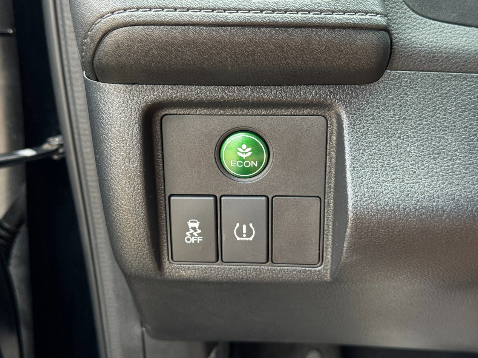 Used 2019 Honda HR-V Sport image 16