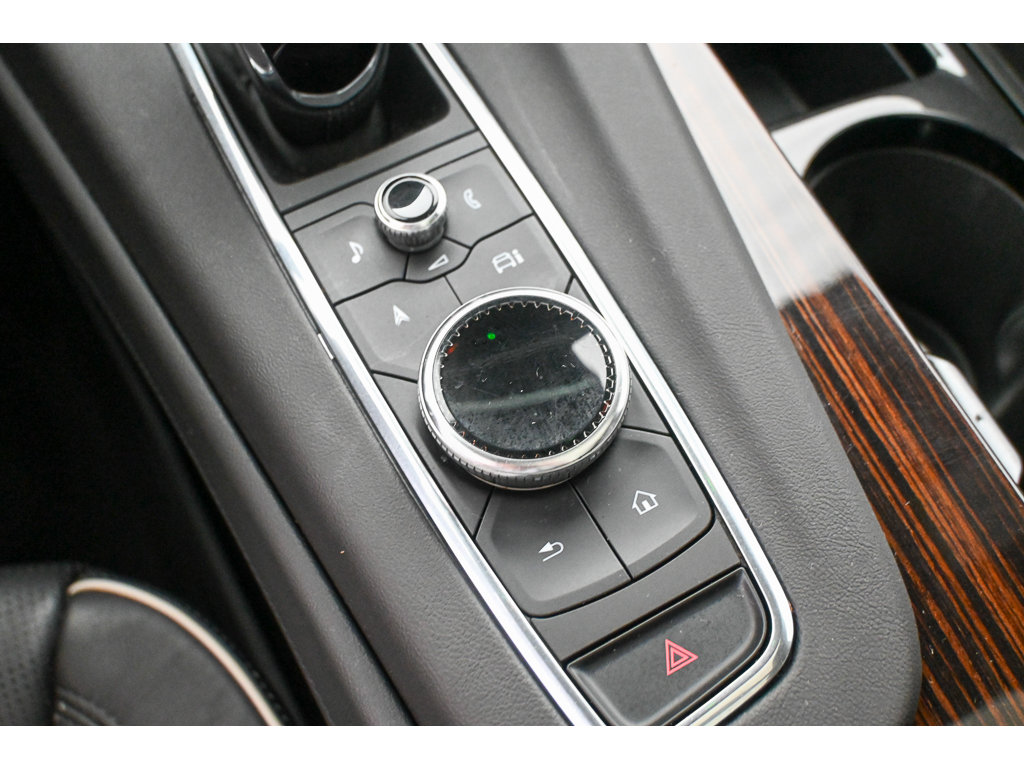 Certified 2023 Cadillac Escalade Premium Luxury AWD/4WD image 46