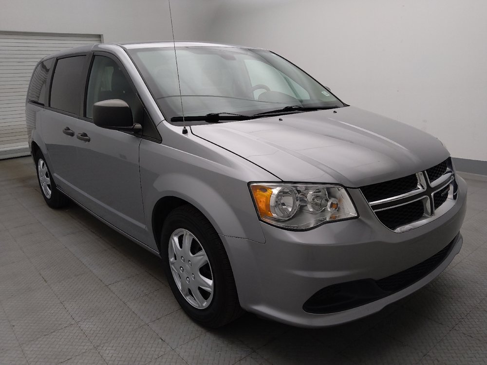 Used 2020 Dodge Grand Caravan SE FWD image 13