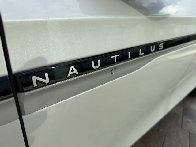 New 2026 Lincoln Nautilus Premier w/ Equipment Group 102A AWD/4WD image 8