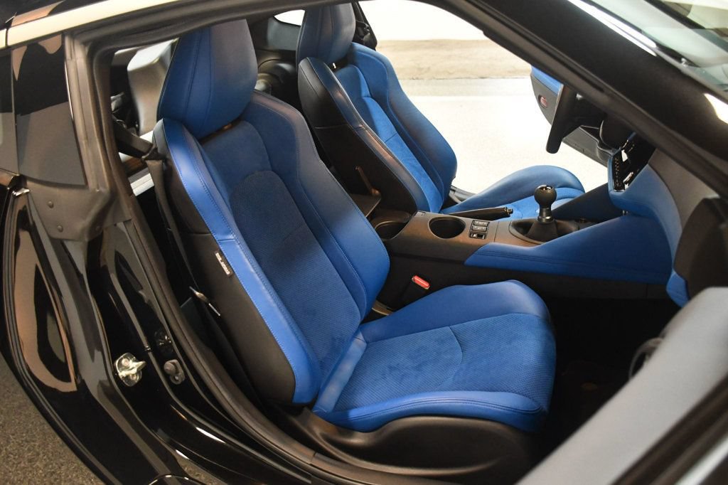 Used 2024 Nissan Z Performance w/ Floor Mat Package RWD image 32