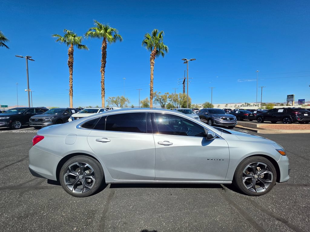 Used 2022 Chevrolet Malibu LT FWD image 4