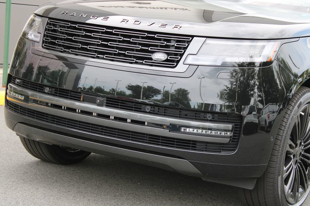 New 2026 Land Rover Range Rover SE AWD/4WD image 3