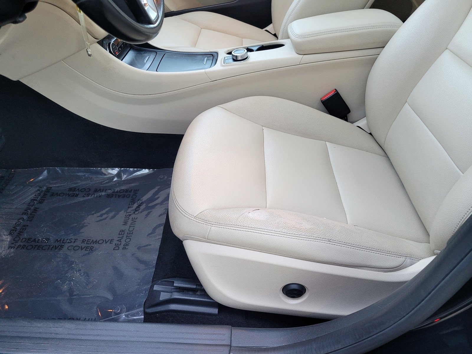 Used 2015 Mercedes-Benz GLA 250 4MATIC image 23