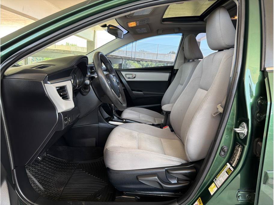 Used 2014 Toyota Corolla LE w/ Driver Convenience Package FWD image 10